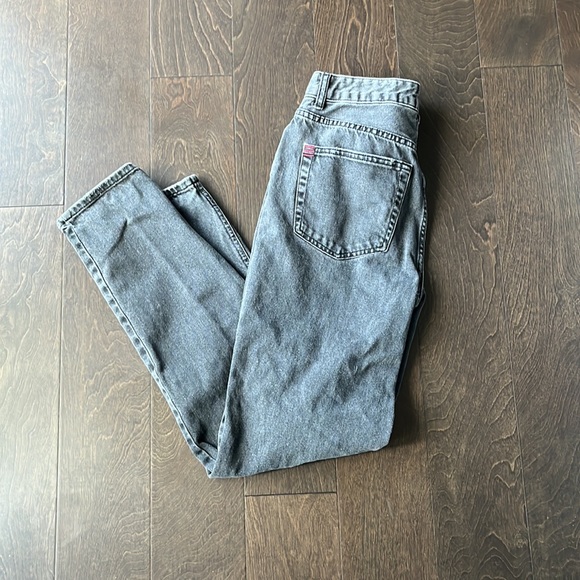 Urban Outfitters  BDG Mom Jeans Size 27 - Picture 3 of 7